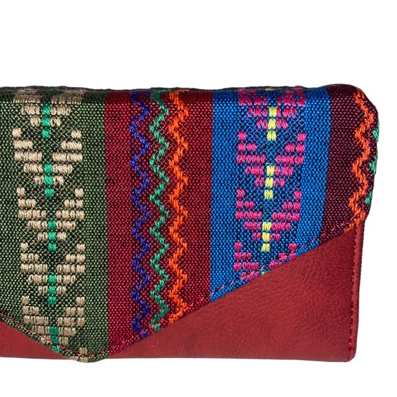 Gold Coast Faux Leather Womens Wallet Checkbook Aztec Southwestern Cowgirl New - Picture 4 of 13